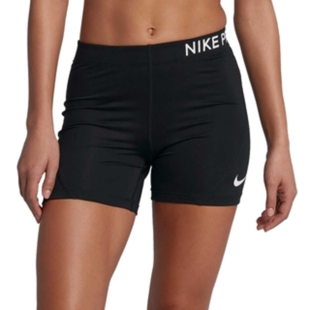 Nike pro short for woman black size small
